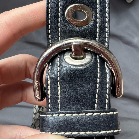 Coach SoHo Hobo Shoulder Bag - Picture 3 of 4